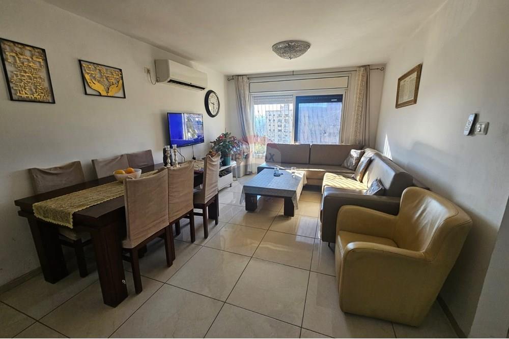 Apartment for Sale in Karmiel - Image 2