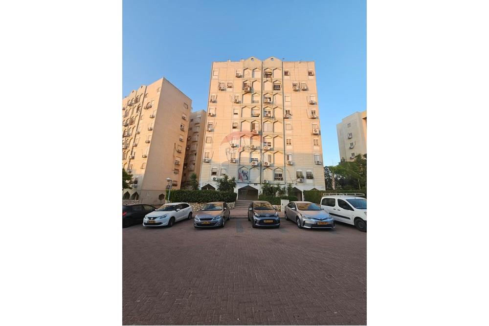 Apartment for Sale in Beer Sheva - Image 1