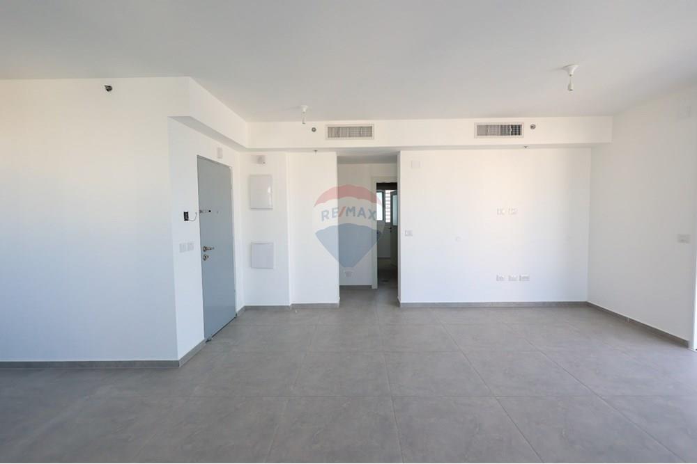 Apartment for Sale in Netanya - Image 5
