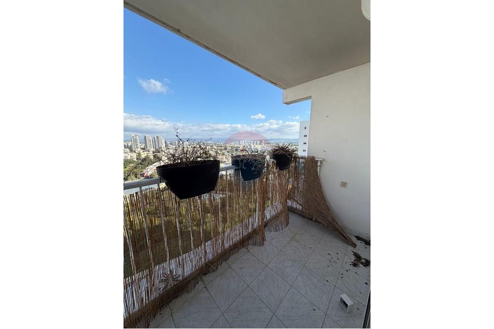 Apartment for Sale in קרית מוצקין - Image 2