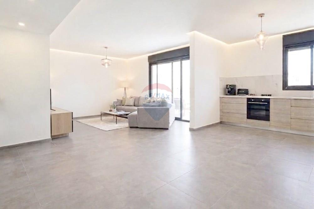 Apartment for Sale in Modi'in - Image 3