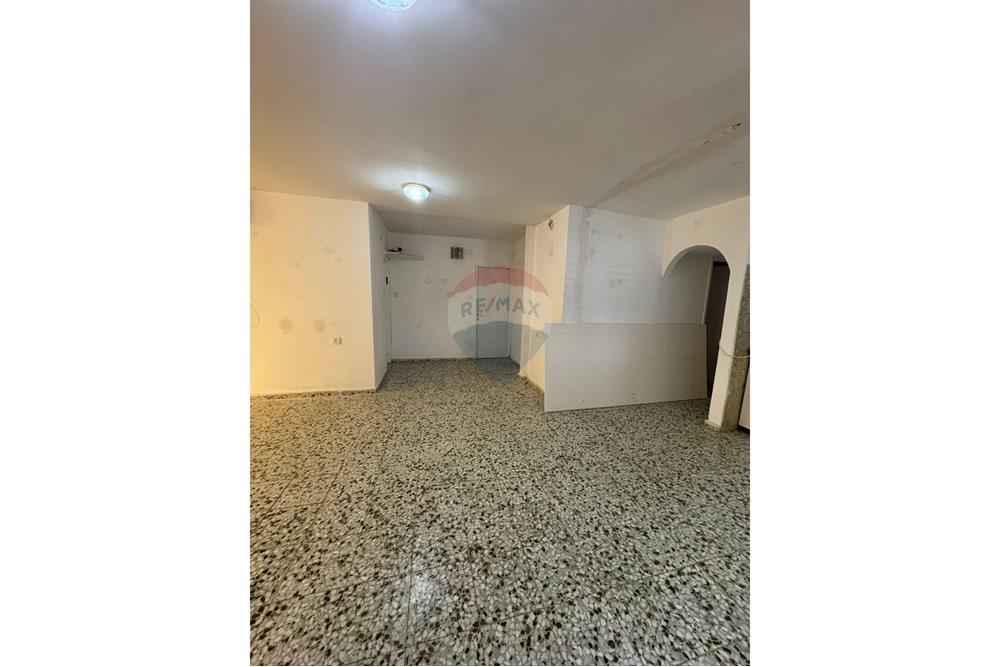 Apartment for Sale in Lod - Image 2