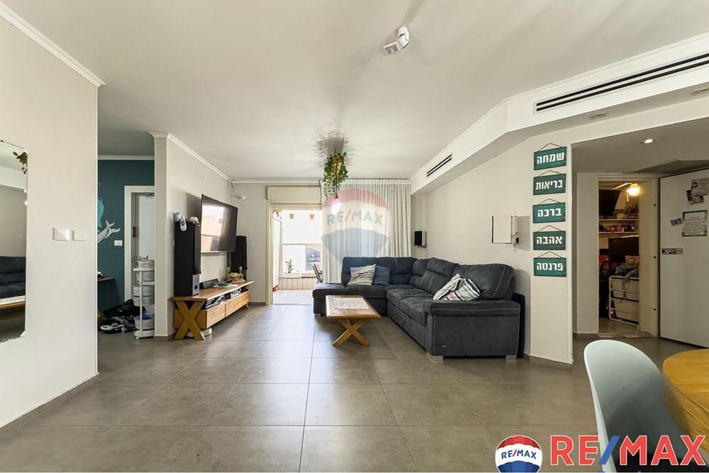 Apartment for Sale in Ashkelon - Image 1