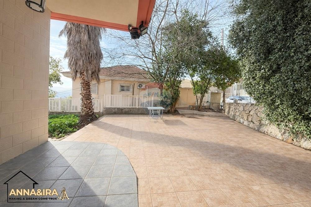 Condo for Sale in מעלות - Image 1