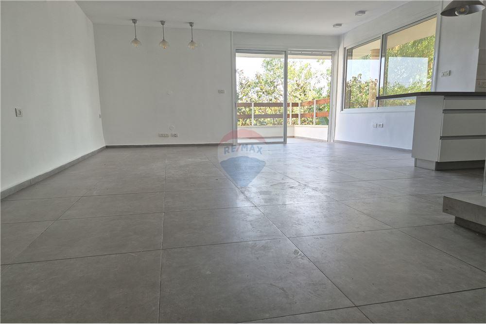 Apartment for Sale in Herzliya - Image 5
