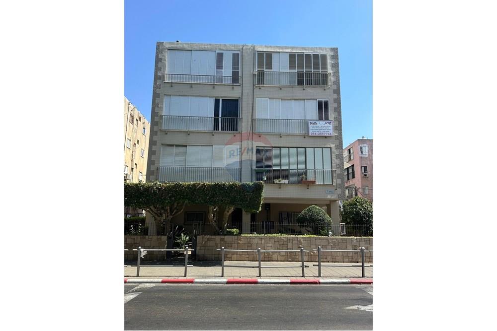 Apartment for Sale in Bat Yam - Image 4