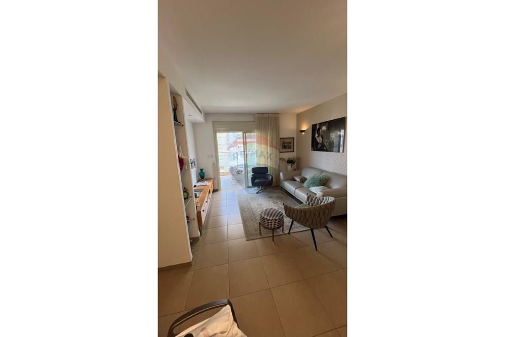 Apartment for Sale in Haifa - Image 1