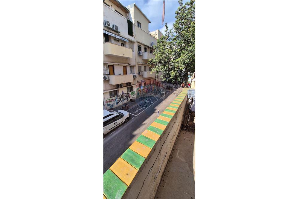 Apartment for Sale in Tel Aviv - Image 4
