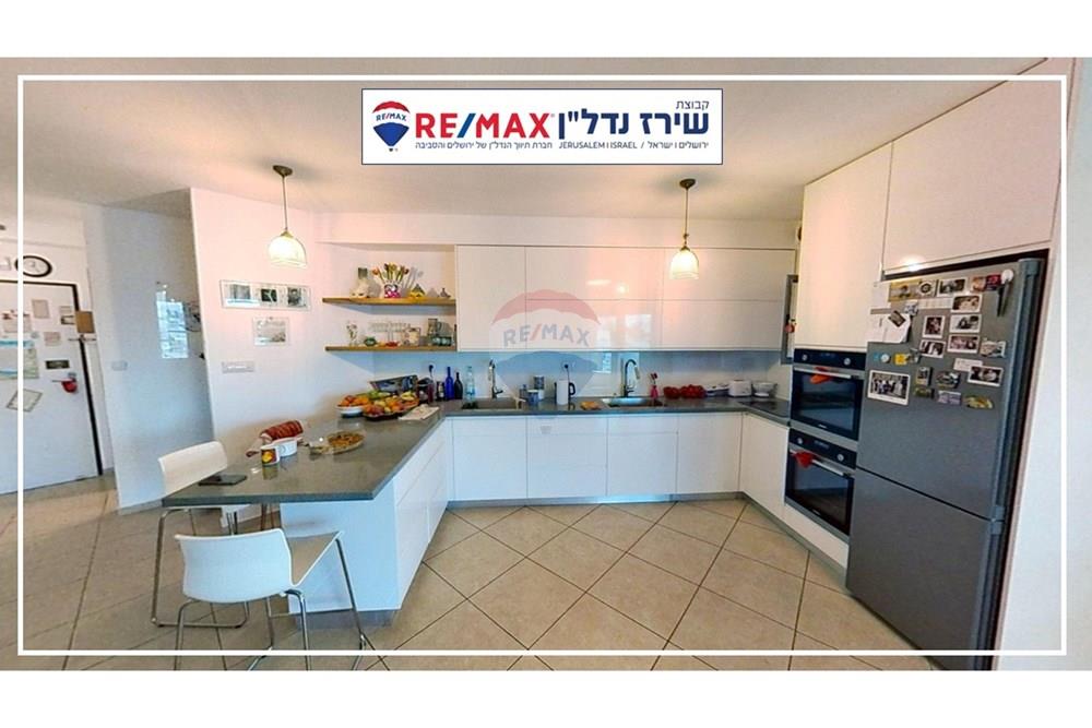 Apartment for Sale in Jerusalem - Image 6