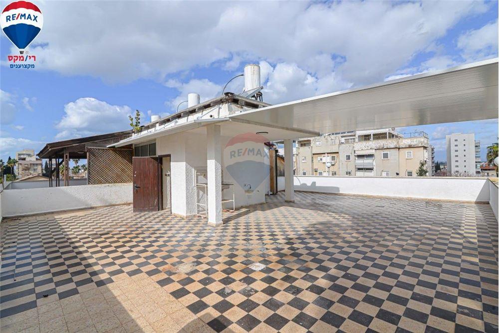 Apartment for Sale in Hadera - Image 5