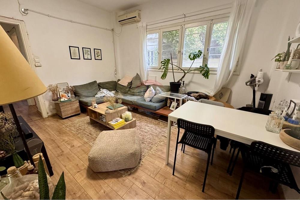 Apartment for Sale in Tel Aviv - Image 4