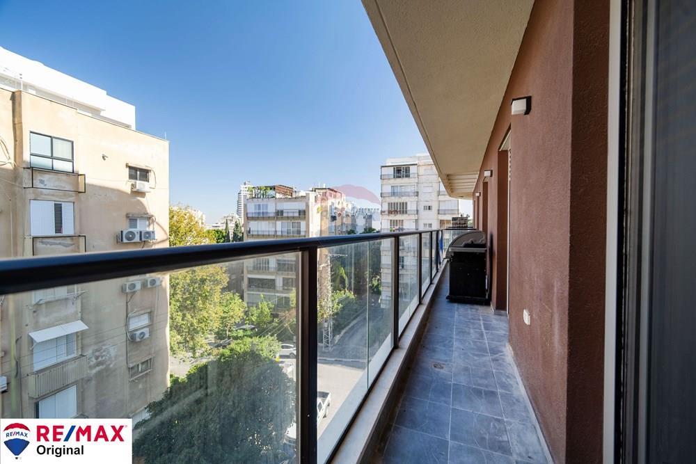 Apartment for Sale in Ramat Gan - Image 6