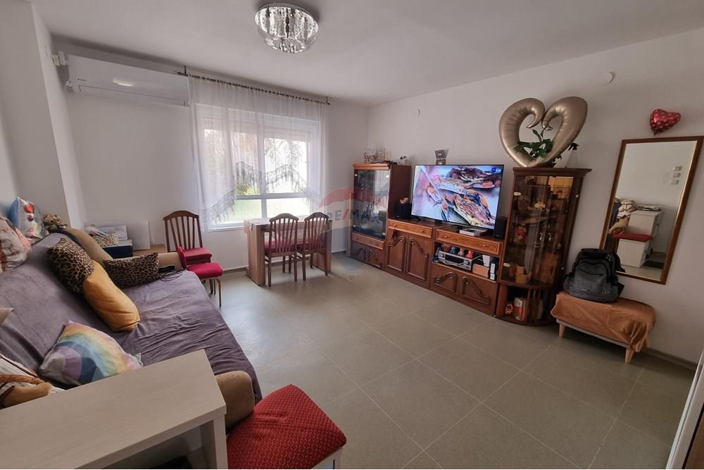 Apartment for Sale in קרית גת - Image 3