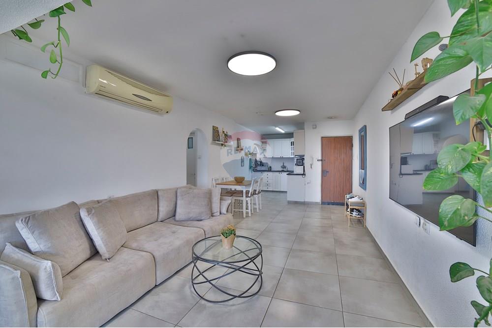 Apartment for Sale in Tel Aviv - Image 1