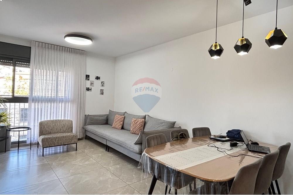 Apartment for Sale in Jerusalem - Image 1