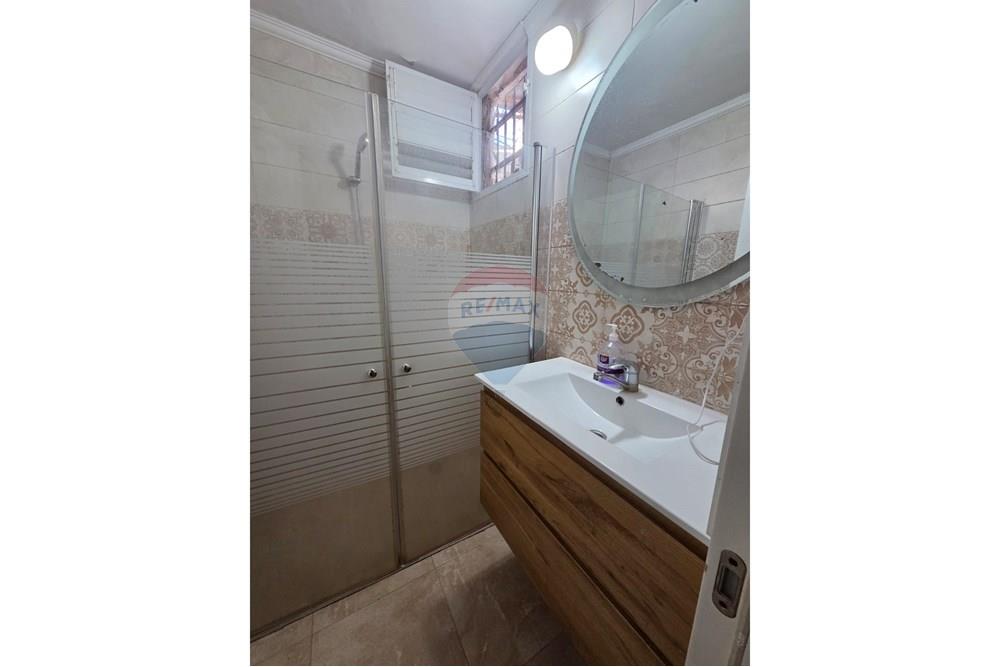 Apartment for Sale in Lod - Image 5
