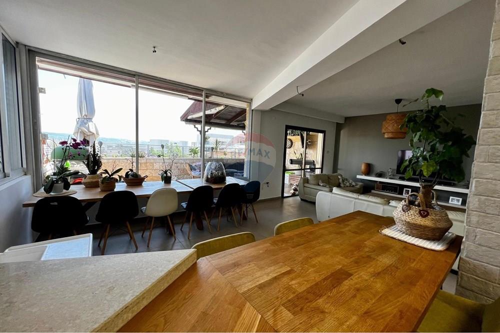 Apartment for Sale in קרית אתא - Image 4