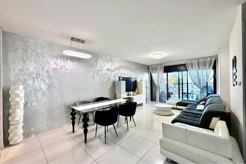 Apartment for Sale in Netanya - Image 1