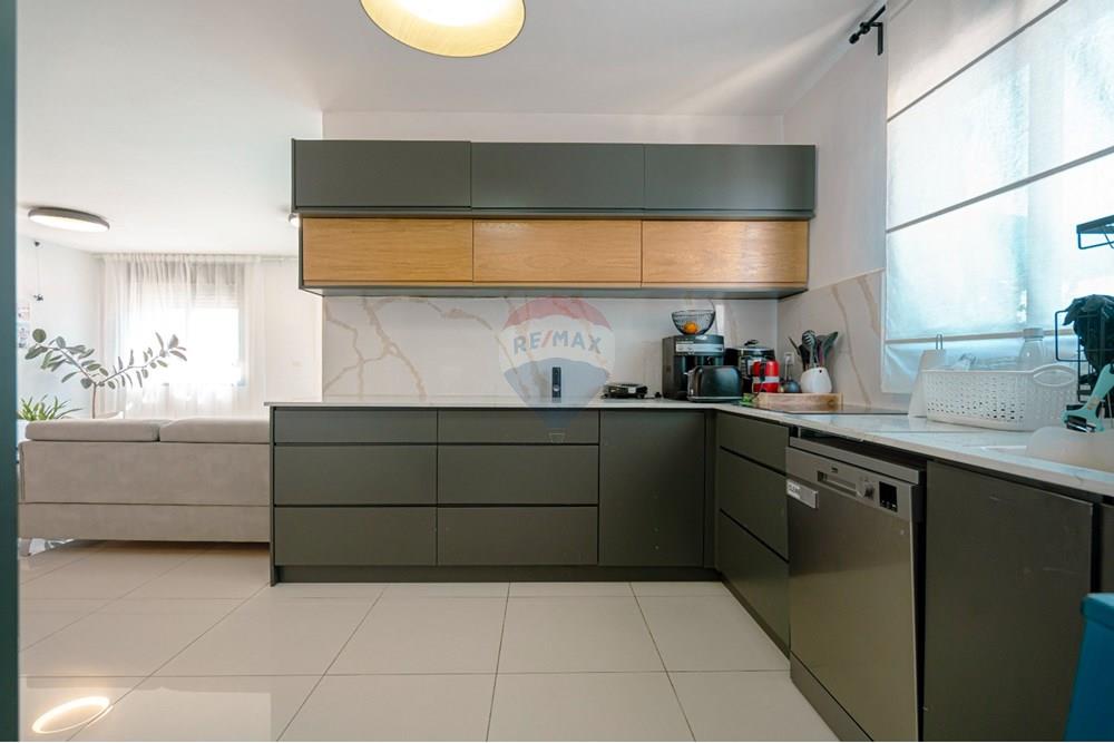 Apartment for Sale in חריש - Image 3