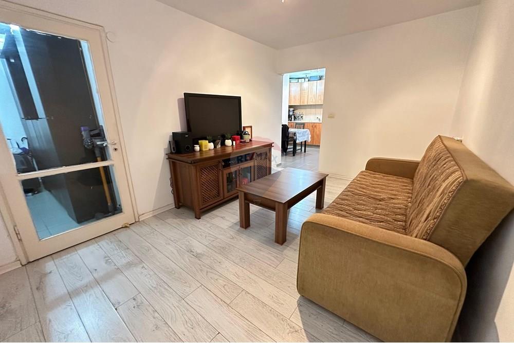 Apartment for Sale in Rishon LeZion - Image 1