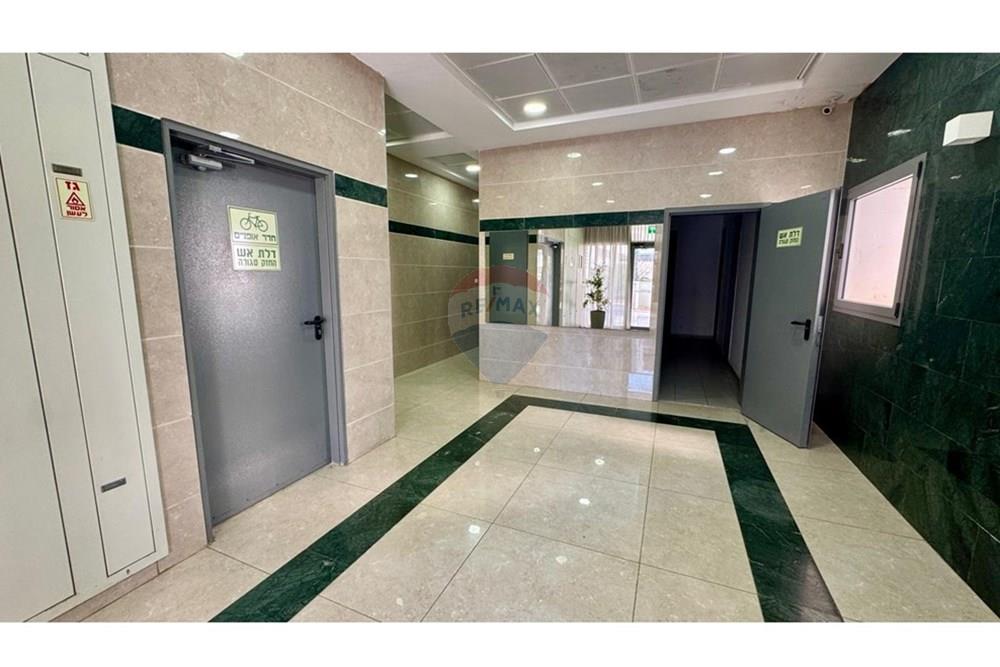 Apartment for Sale in Afula - Image 6