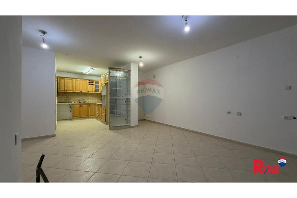 Apartment for Sale in Holon - Image 6