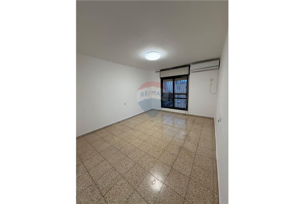 Apartment for Sale in Tel Aviv - Image 1
