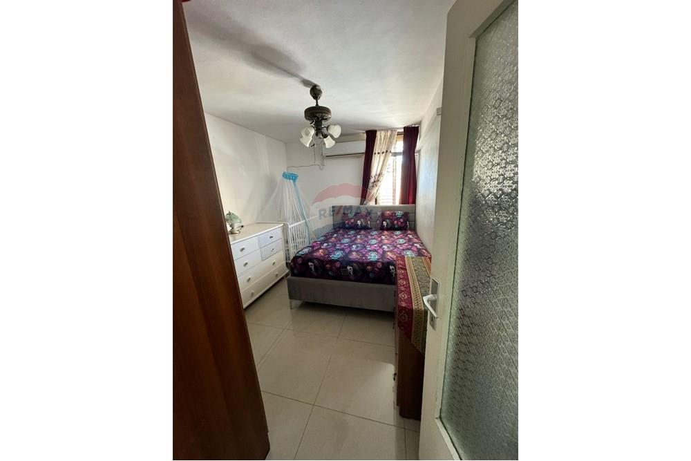 Apartment for Sale in Kiryat Yam - Image 5