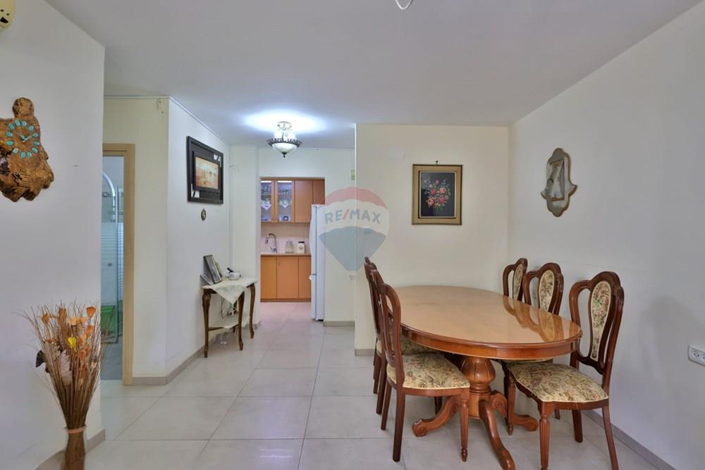 Apartment for Sale in Kiryat Yam - Image 4