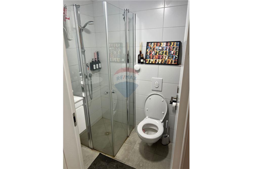Apartment for Sale in Tel Aviv - Image 6