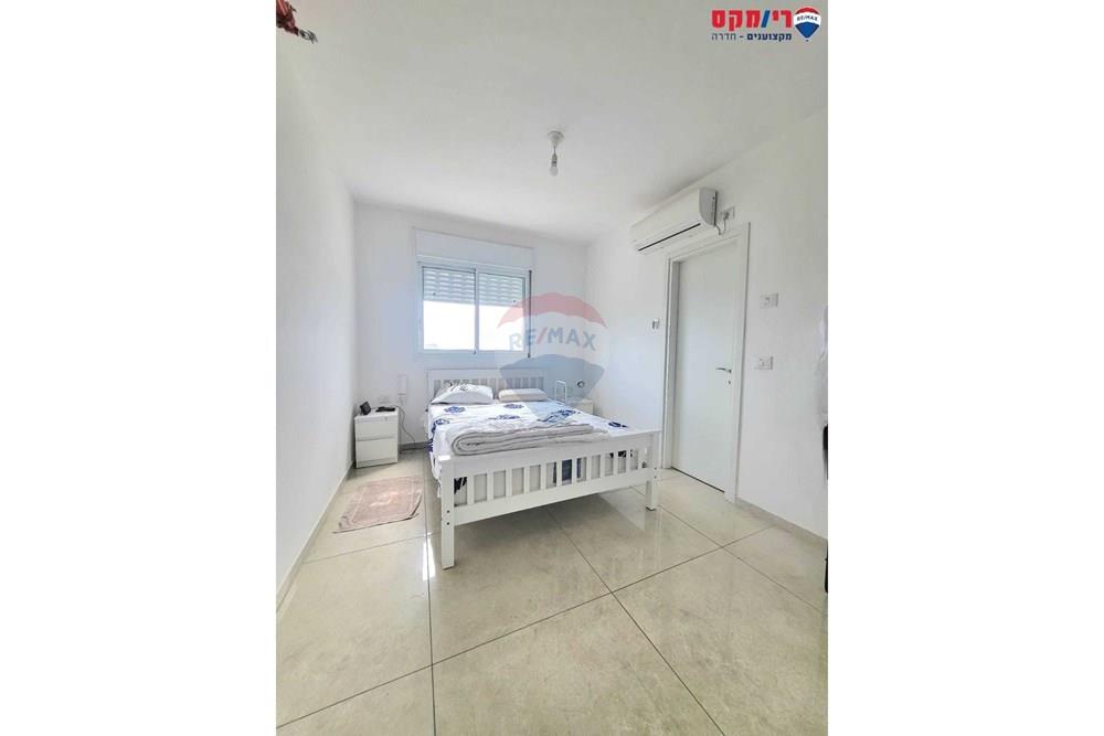 Apartment for Sale in Hadera - Image 3