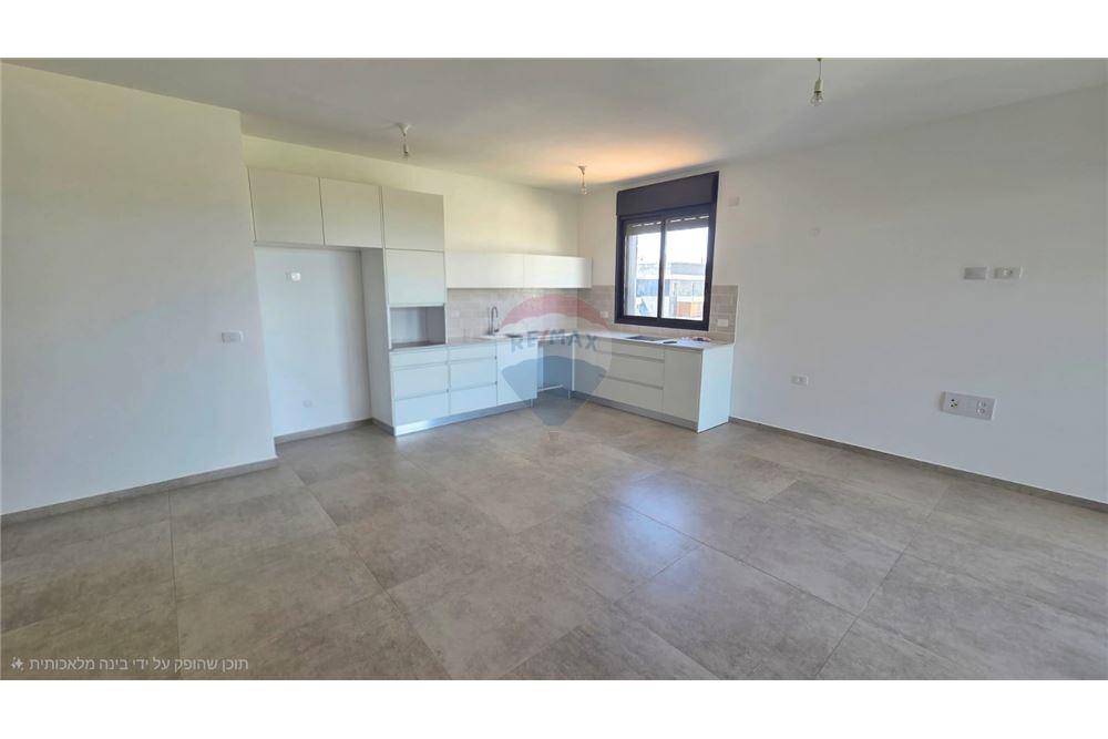 Apartment for Sale in Tel Aviv - Image 5