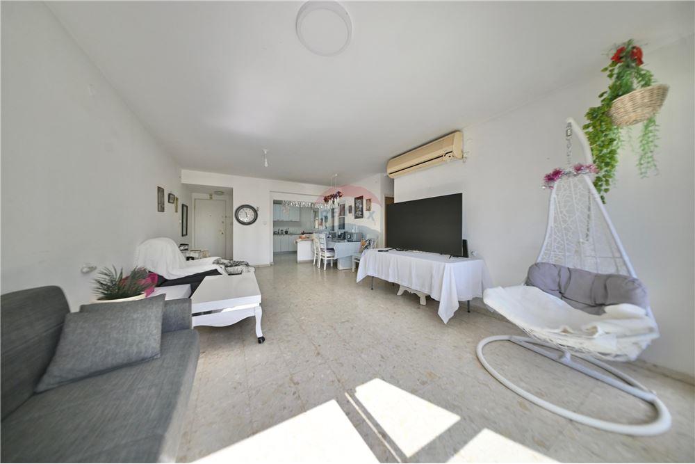 Apartment for Sale in Or Yehuda - Image 4