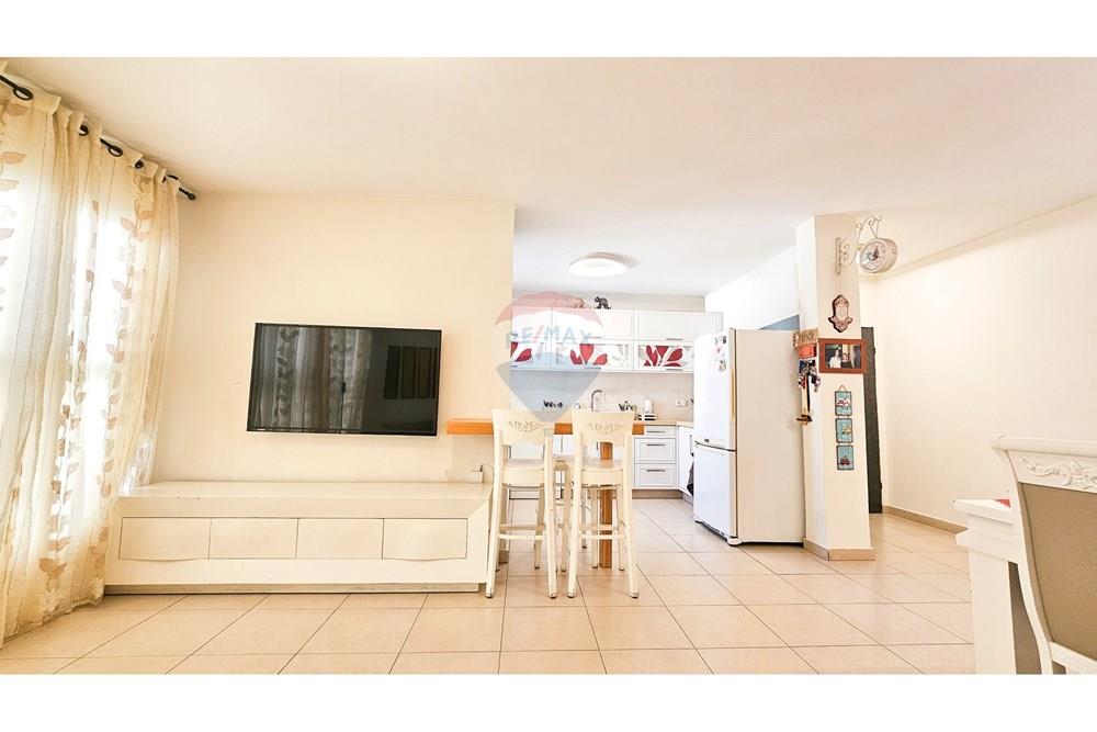 Apartment for Sale in Ashdod - Image 2