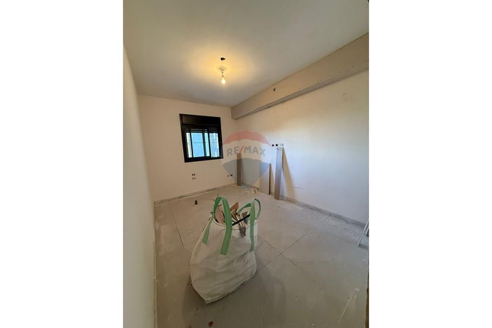 Apartment for Sale in Petah Tikva - Image 2