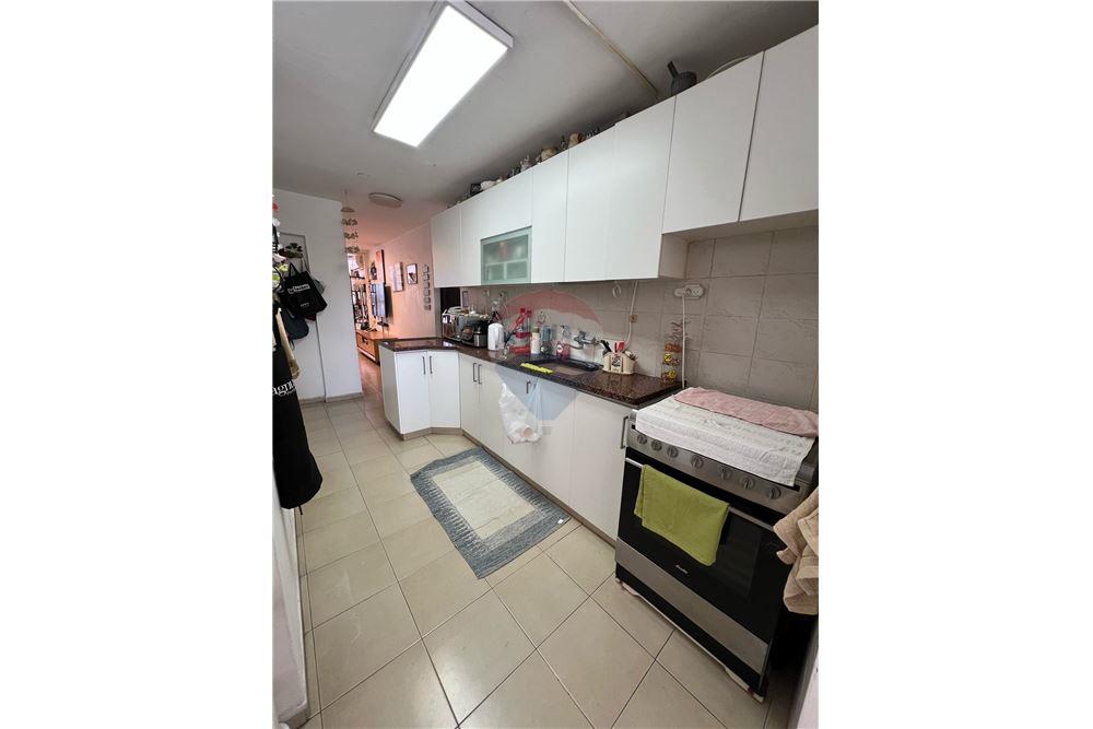 Apartment for Sale in Tel Aviv - Image 2