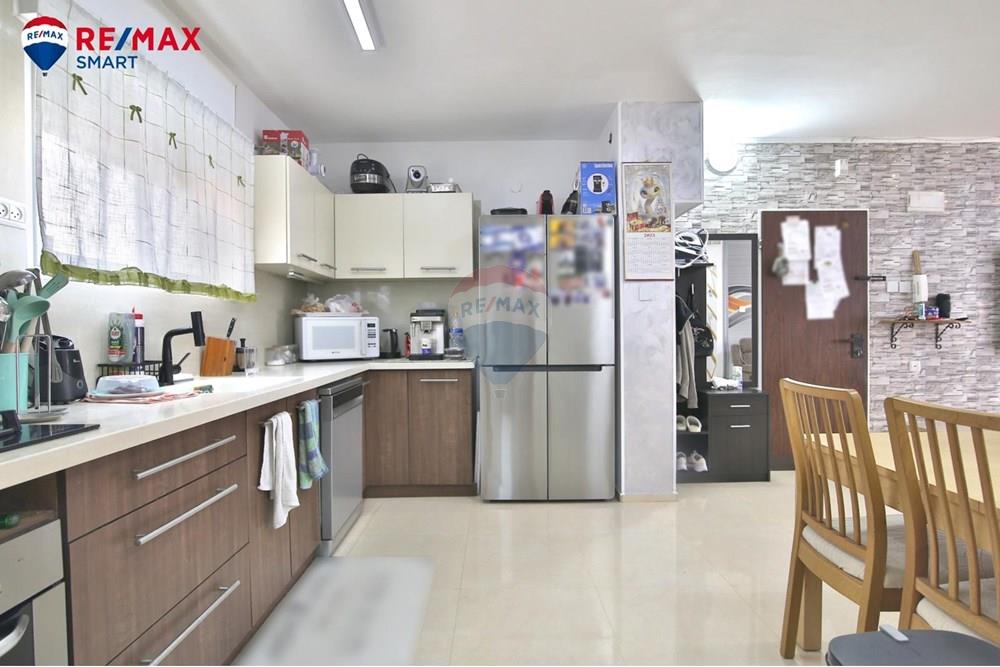 Apartment for Sale in Kiryat Yam - Image 7