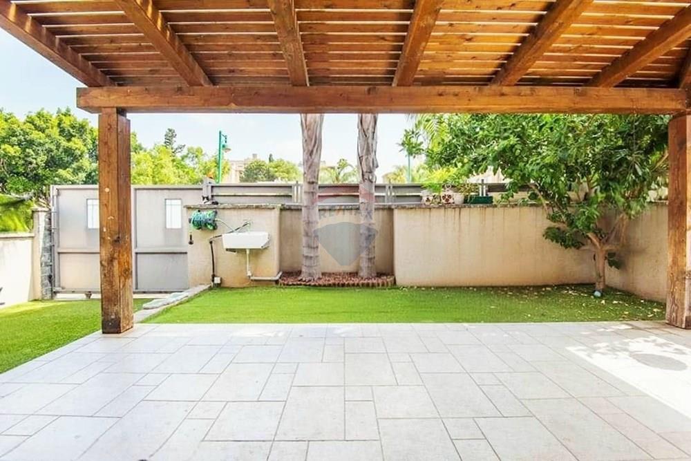 House for Sale in Hadera - Image 3