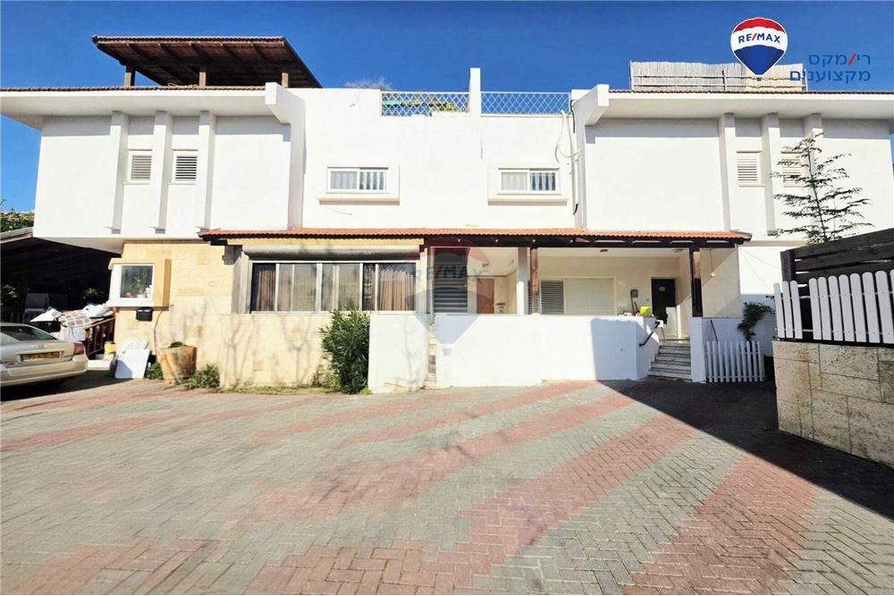 Apartment for Sale in Hadera - Image 1