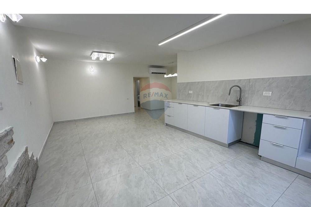 Apartment for Sale in Holon - Image 4