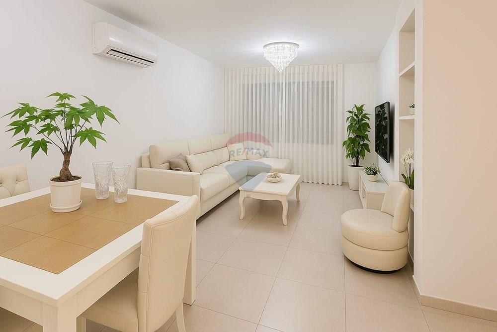 Apartment for Sale in Rishon LeZion - Image 1