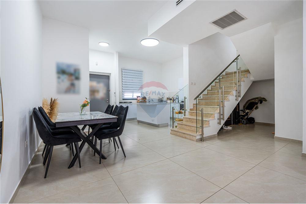 House for Sale in אור עקיבא - Image 1