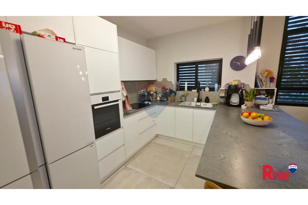 Apartment for Sale in Rishon LeZion - Image 5