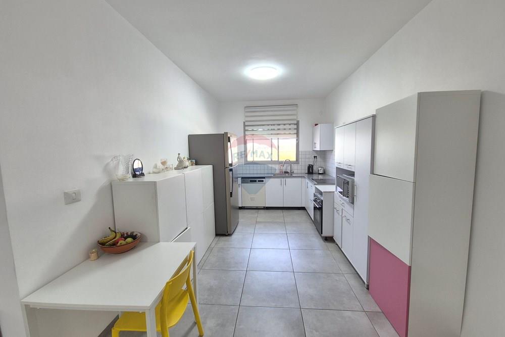 Apartment for Sale in Afula - Image 2
