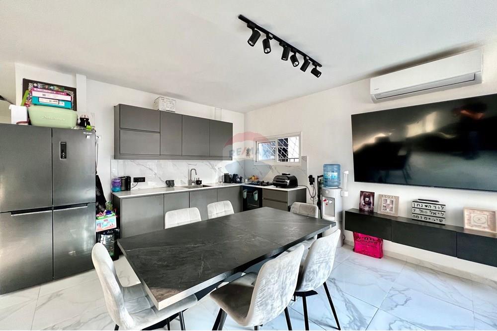 Apartment for Sale in Netanya - Image 6