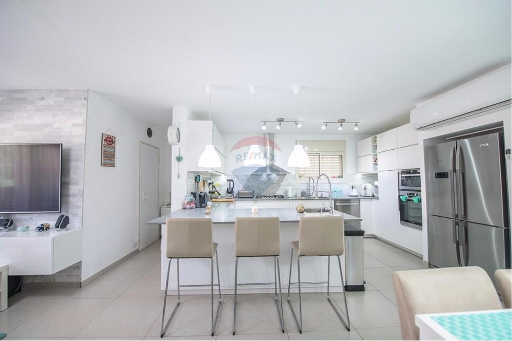 Apartment for Sale in Nahariya - Image 4