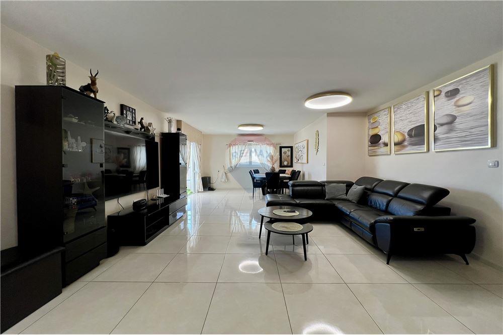 Apartment for Sale in Ashkelon - Image 6