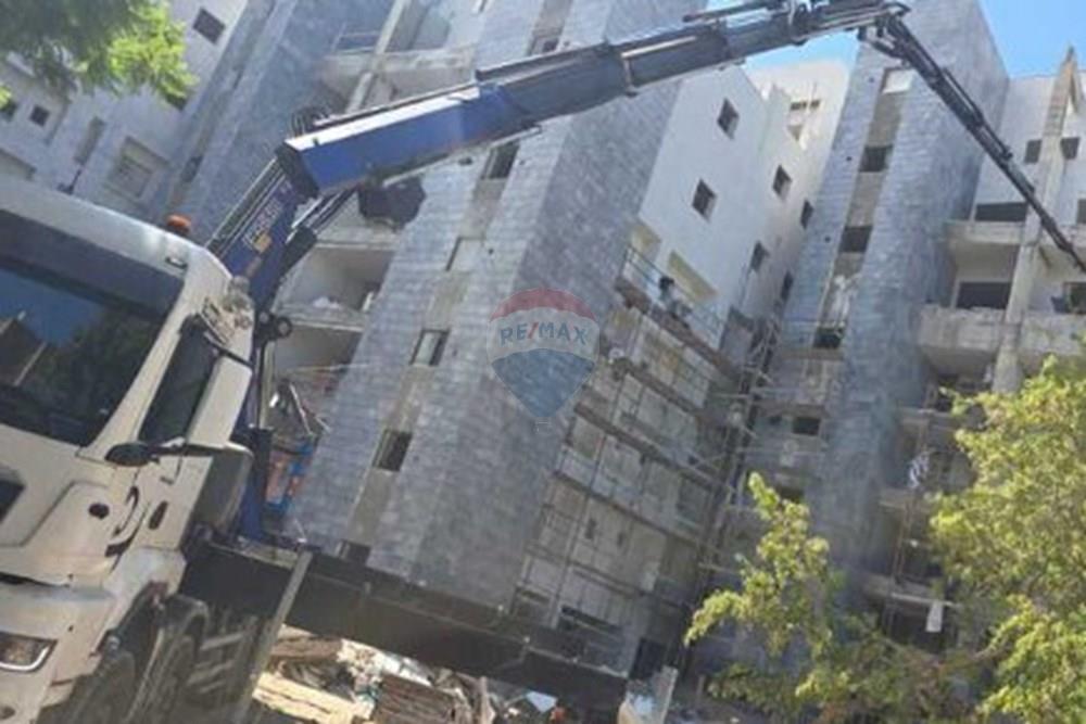 Apartment for Sale in Holon - Image 4