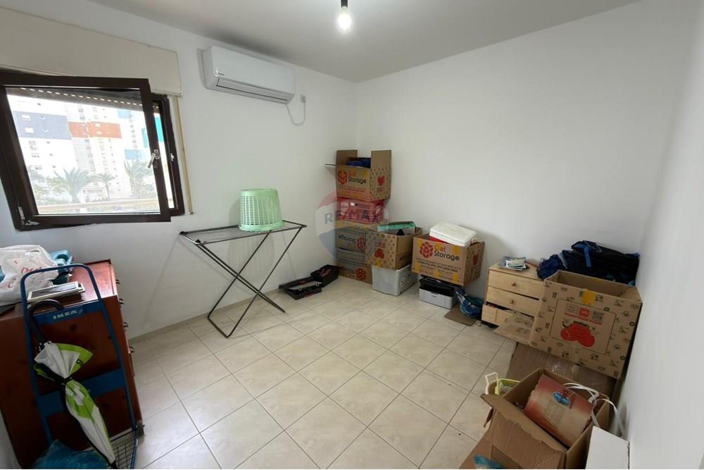 Apartment for Sale in קרית מוצקין - Image 5
