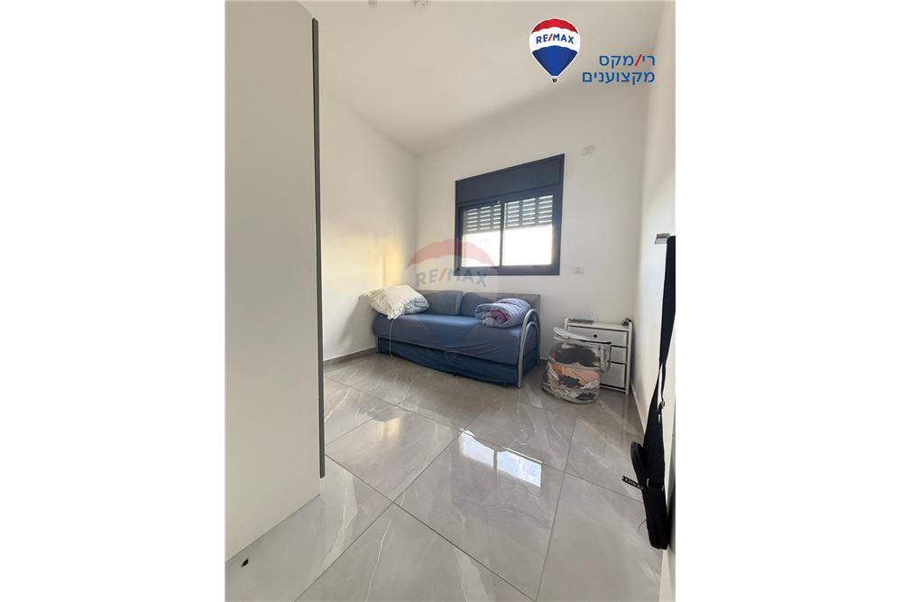 Apartment for Sale in Hadera - Image 1